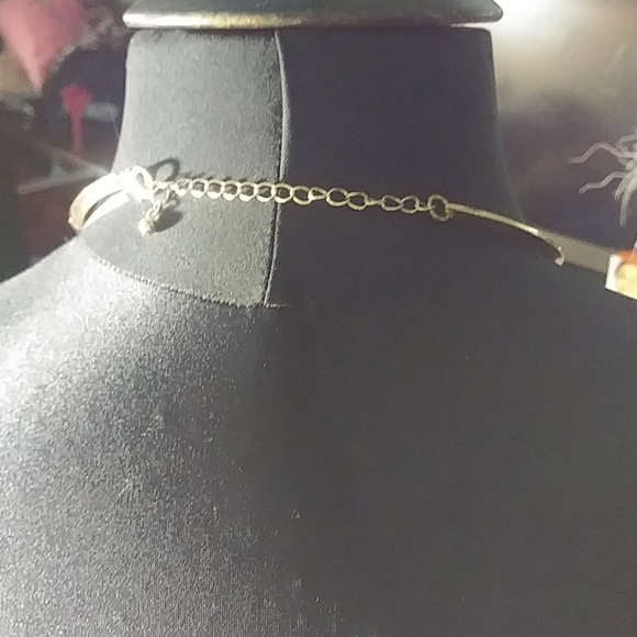 Gold fringe necklace - Picture 2 of 2